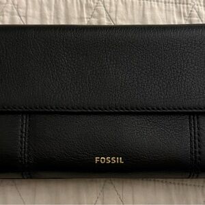 NWOT Fossil Black Leather Wallet